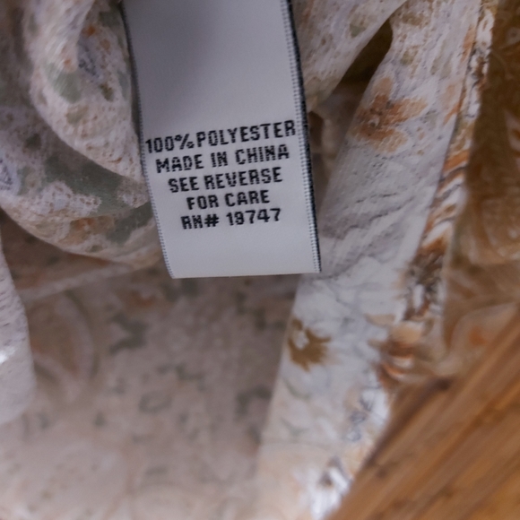 Counterparts Blouse size small - Picture 7 of 9